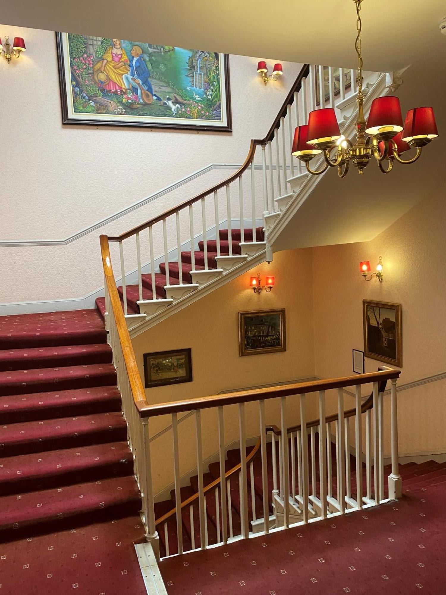 The Royal Victoria & Bull Hotel Rochester  Dış mekan fotoğraf